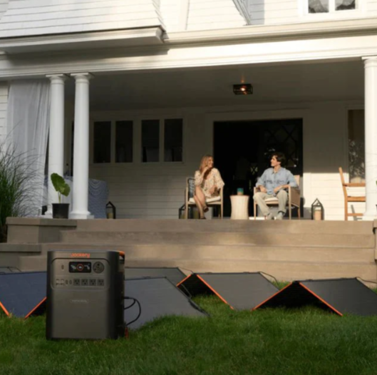 Jackery Solar Generator HomePower 3600 Plus + SolarSaga 500 X