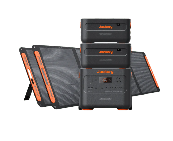 Explorer 2000 Plus + SolarSaga 200W x 2