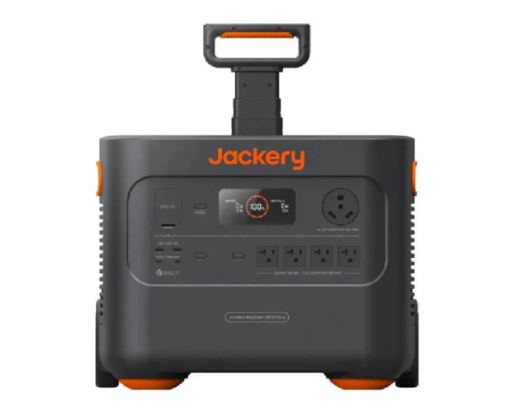 Explorer 2000 Plus + SolarSaga 200W x 2